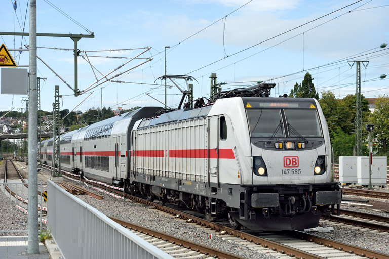147 585 mit IC 282 bei km 15,6 (September 2025)