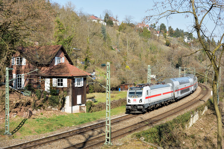 147 589 mit IC 2383 bei km 9,2 (M&auml;rz 2025)