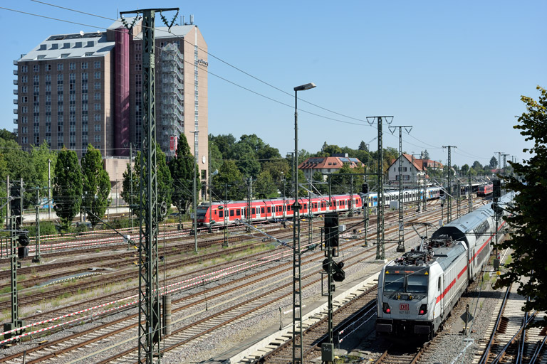 147 591 mit IC 282 bei km 15,8 (August 2025)