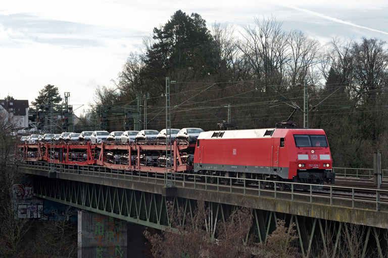 152 026 mit EZ 52101 bei km 14,6 (Dezember 2025)