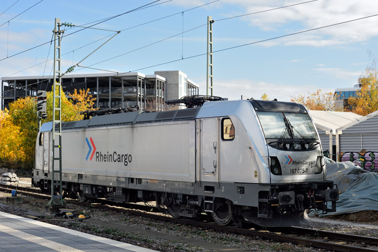 187 075 bei km 15,6 (November 2025)