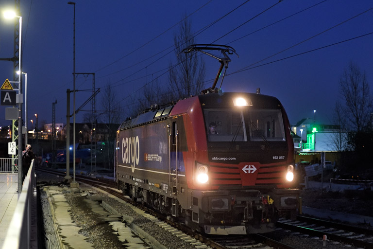 193 057 bei km 15,6 (M&auml;rz 2025)