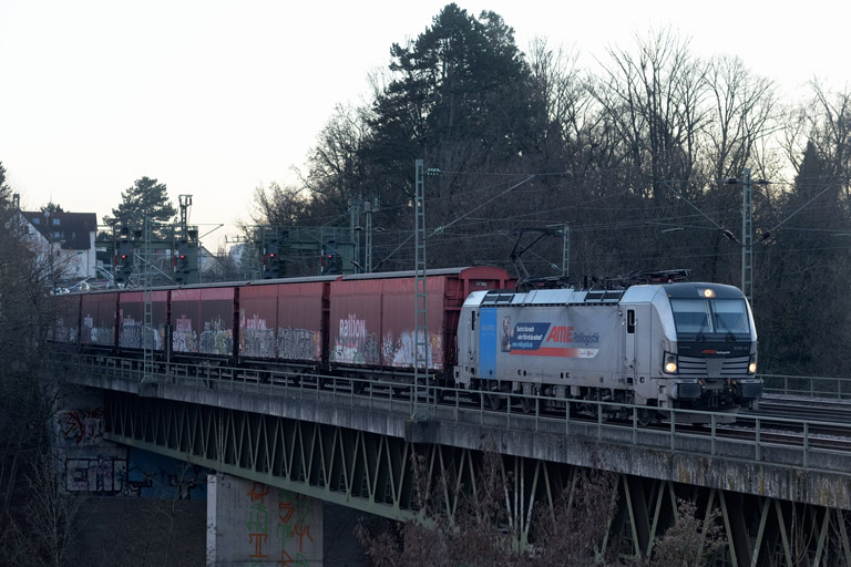 193 151 mit GAG 60112 bei km 14,6 (Dezember 2025)