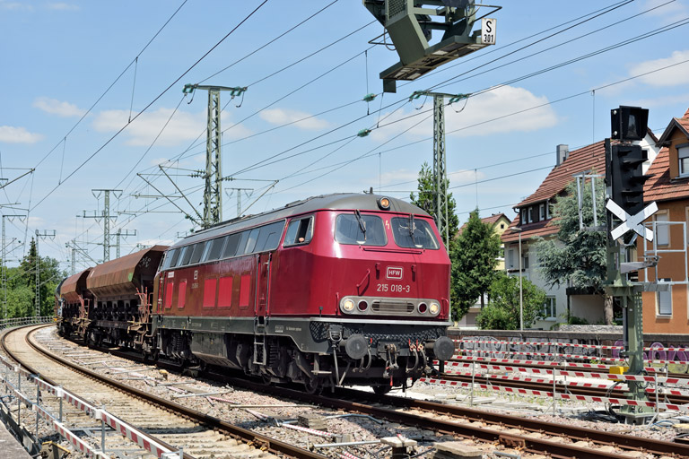 215 018 bei km 16,6 (Juni 2025)