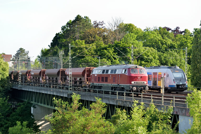 215 018 bei km 14,6 (Juni 2025)