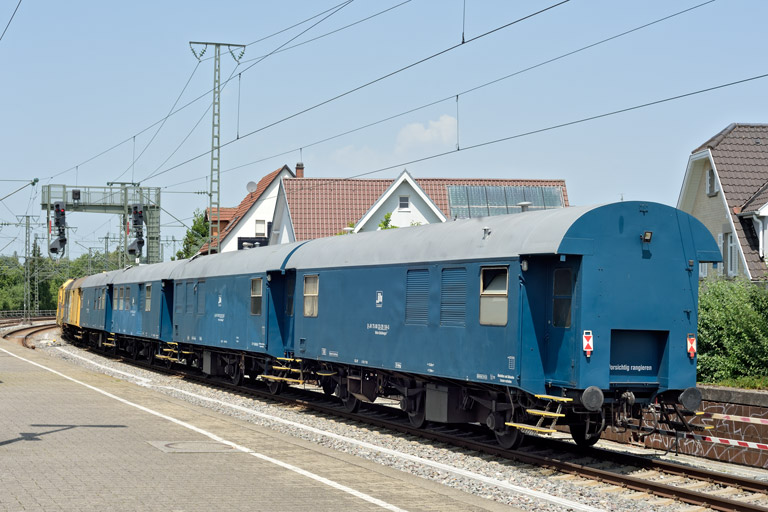 215 101 und 213 339 bei km 16,8 (Juni 2025)