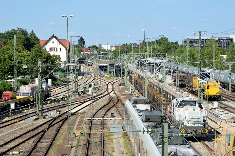 4185 026 und 4185 136 bei km 15,8 (Juli 2025)