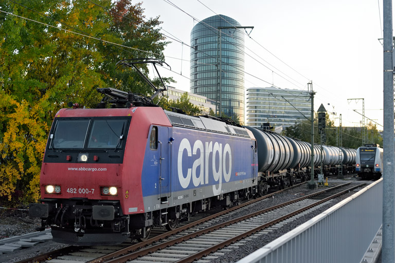 482 000 bei km 15,6 (Oktober 2025)