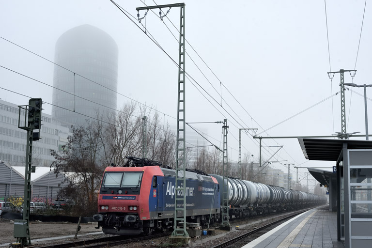 482 018 bei km 15,6 (Januar 2025)