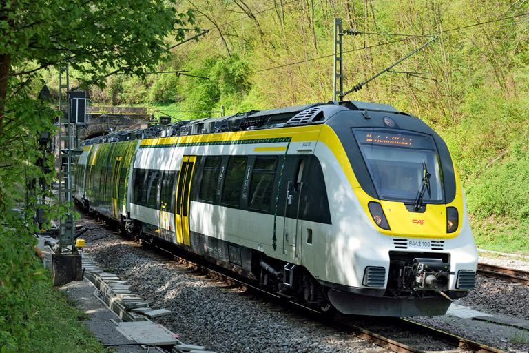 8442 100 bei km 17,4 (April 2025)