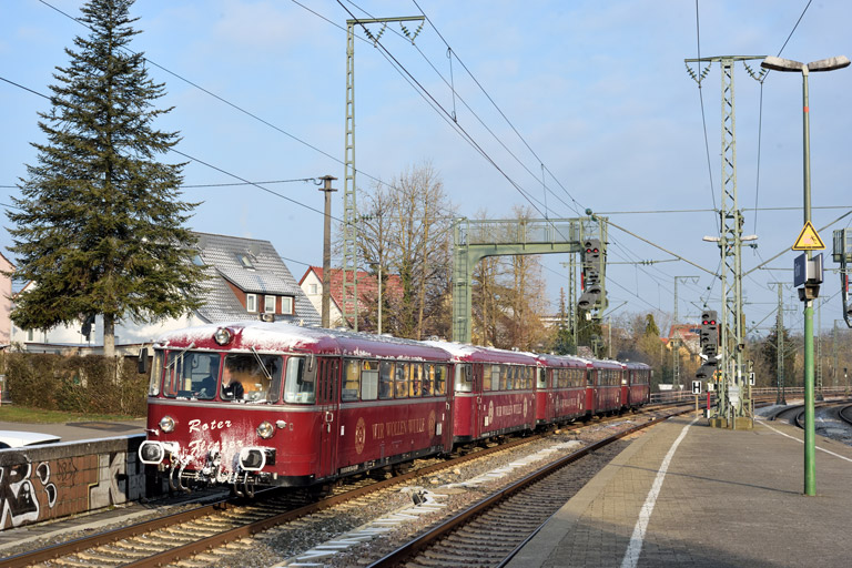 998 554, 998 081, 798 081, 998 417 und 798 469 bei km 16,8 (Februar 2025)