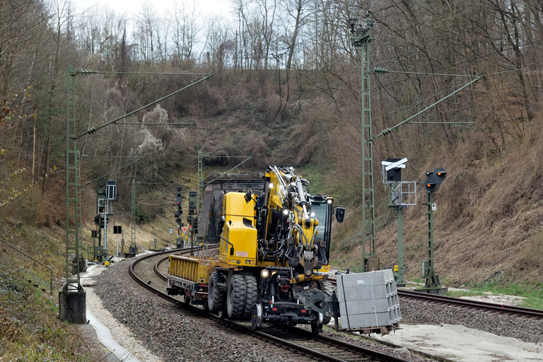 Zweiwegefahrzeug bei km 17,4 (April 2025)