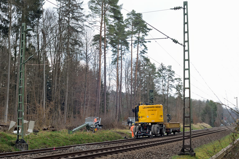 Zweiwegefahrzeug bei km 18,6 (M&auml;rz 2025)