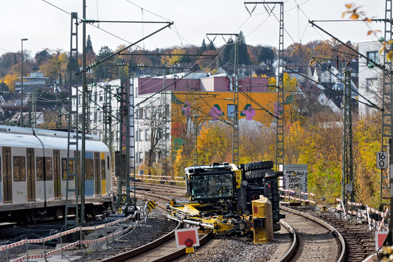 Zweiwegefahrzeug bei km 16,0 (November 2025)