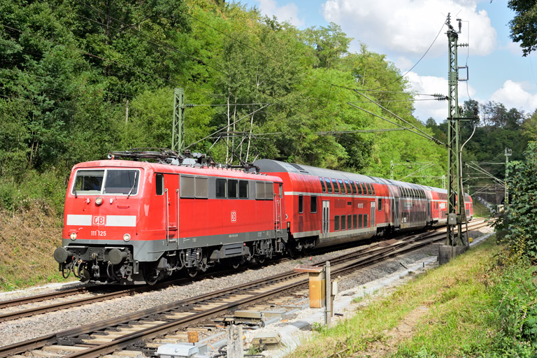 111 125 mit RE 28485 bei km 18,0 (September 2026)