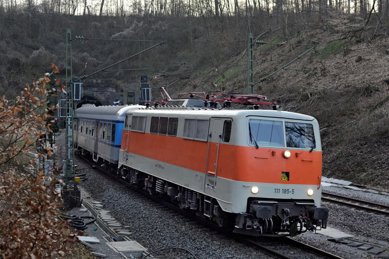 111 185 bei km 17,4 (M&auml;rz 2026)