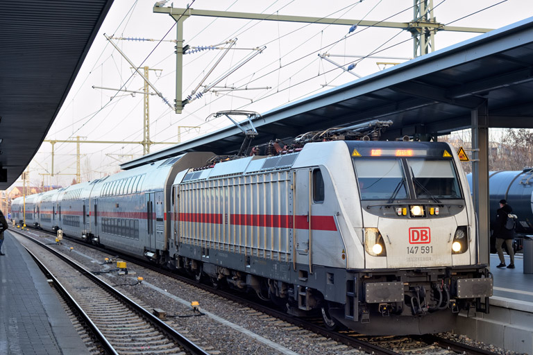 147 591 mit IC 281 bei km 15,6 (Januar 2026)