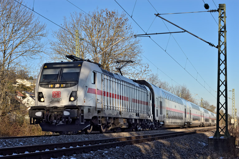 147 593 mit IC 1989 bei km 12,8 (Januar 2026)
