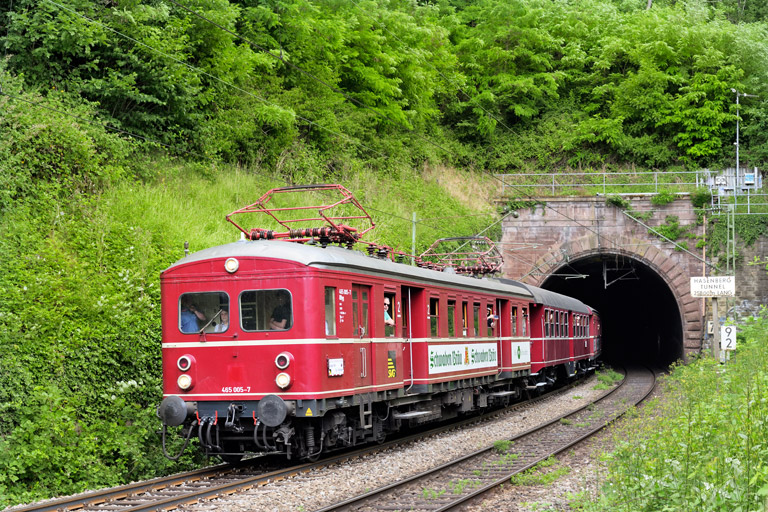 465 005 als RE 74316 bei km 9,2 (Juni 2026)